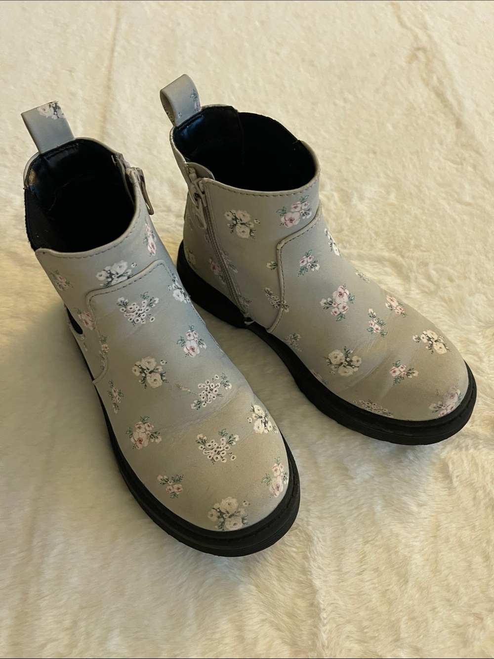 Cat & Jack Kids Floral Ankle Boots - Light Gray SZ 1